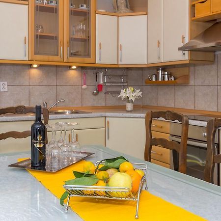 Apartment Ivo โปดสตรานา ภายนอก รูปภาพ