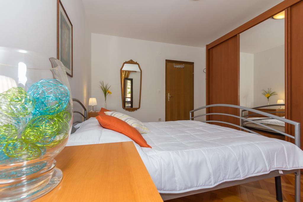 Apartment Ivo โปดสตรานา ภายนอก รูปภาพ