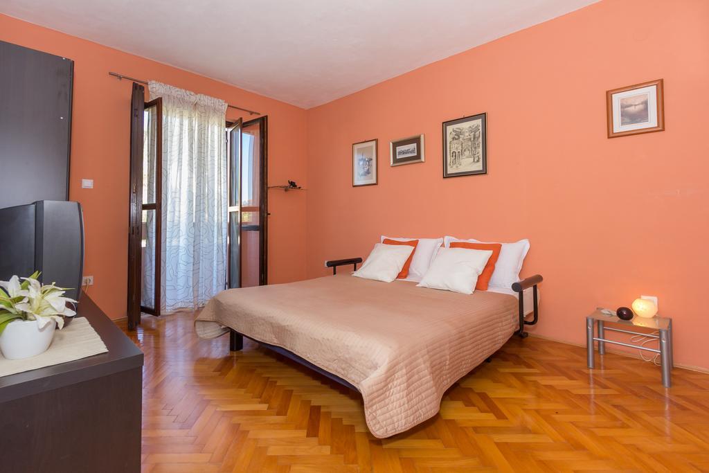 Apartment Ivo โปดสตรานา ภายนอก รูปภาพ