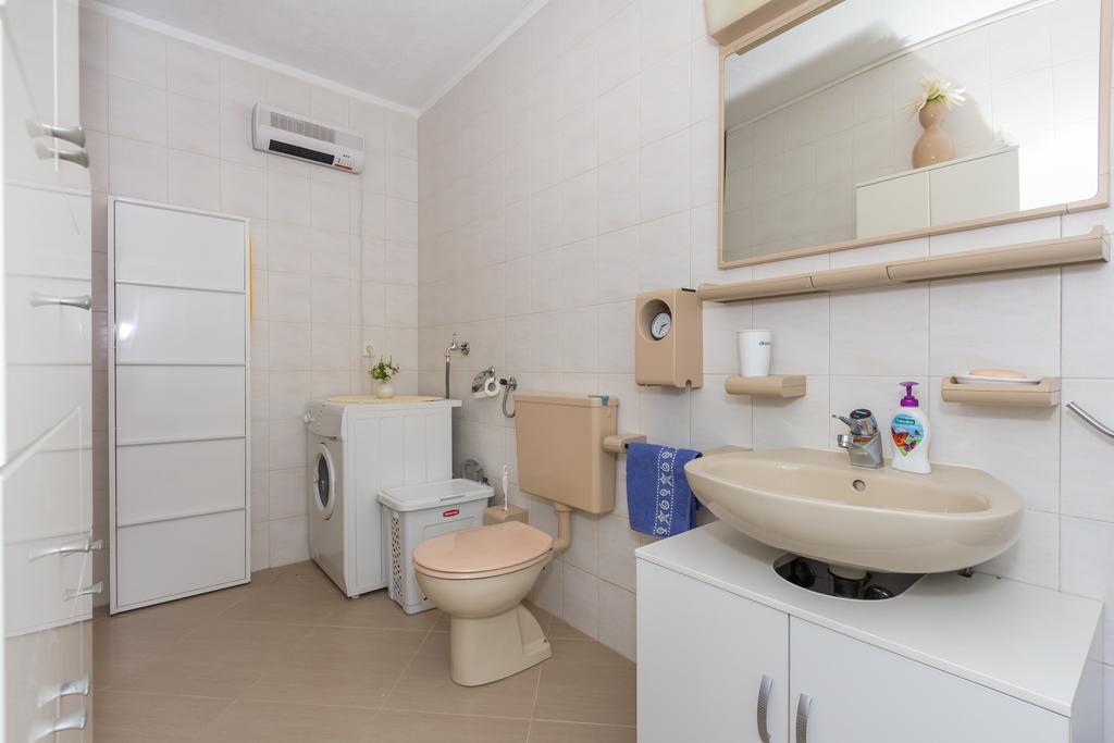 Apartment Ivo โปดสตรานา ภายนอก รูปภาพ